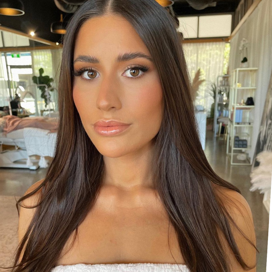Enhance Your Eyes Fast: Ditch the Eyeshadow for a Flawless Lash Line