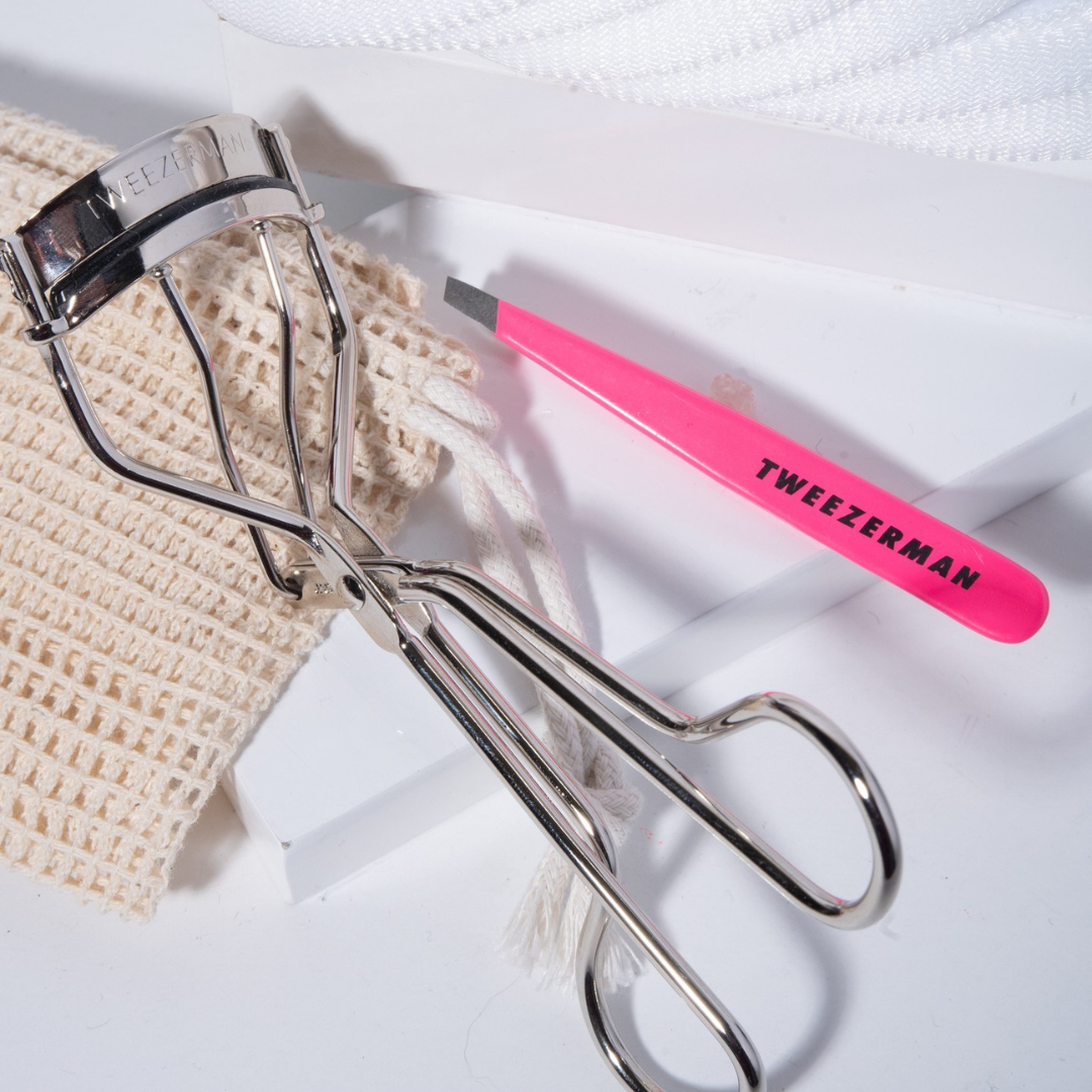 Precision Matters: How the Right Tweezers Can Elevate Your Lash Game